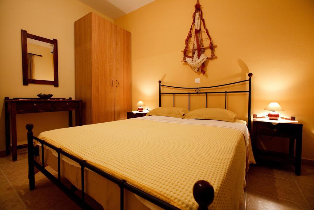 Vetsa'S Experience Villa Tolo Room photo